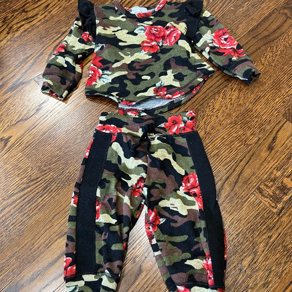 Baby girl matching jumpsuit set